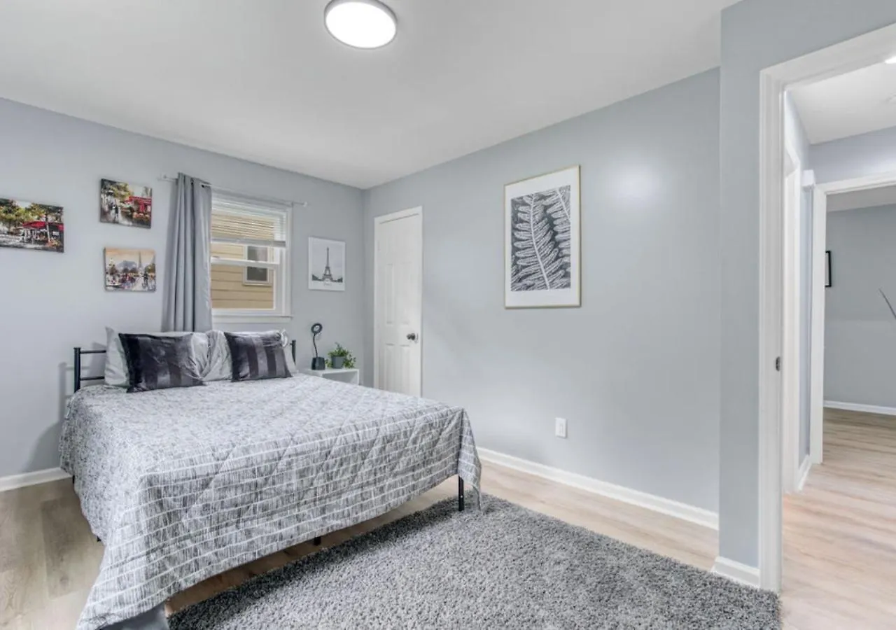 Stylish Home Near Uptown, Unc, And More! Charlotte 0*,